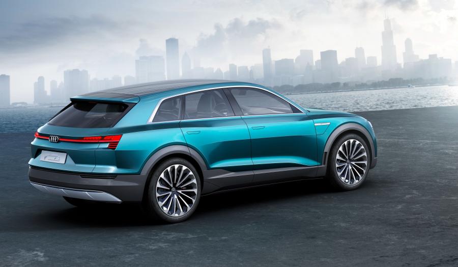  Audi e-tron Quattro Concept 2015 года  (фото 13 из 30)